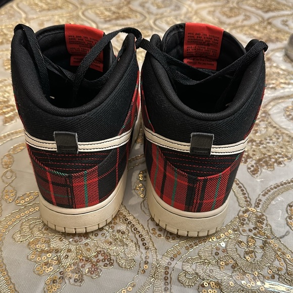 NIKE DUNK HI HIGH RETRO SE "TARTAN PLAID" BLACK-PALE IVORY SIZE 10.5 - Picture 4 of 12